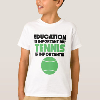 Camiseta A educação é importante mas o tênis é Importanter