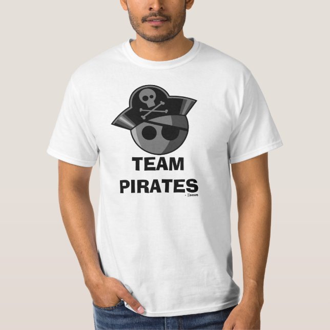 Camiseta A equipe pirateia a camisa! (Frente)