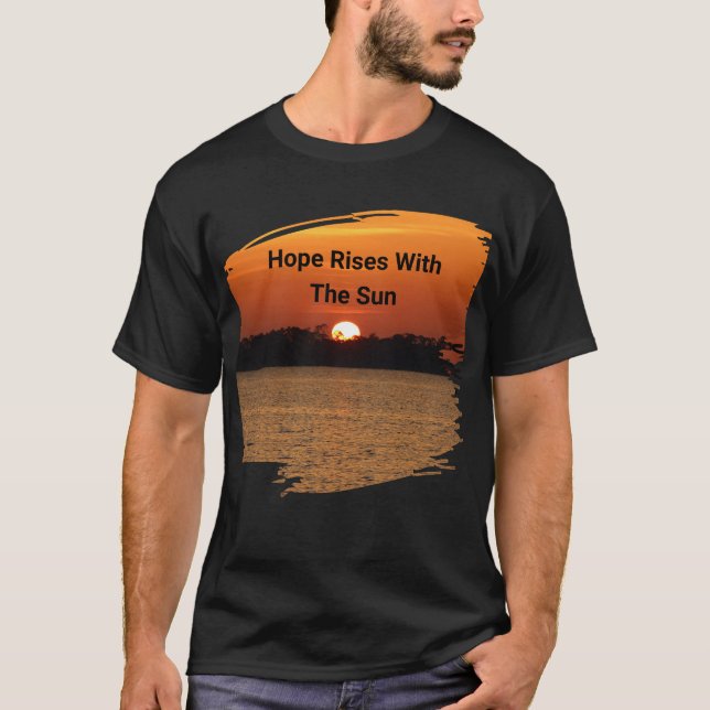 Camiseta A Esperança Sobe Com O Sol (Frente)