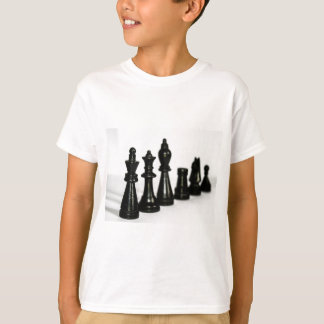 Camiseta A figura preta da xadrez remenda a perspectiva