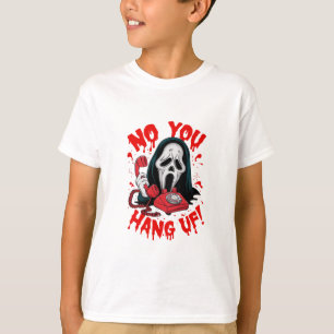 Camiseta a franquia _Gritar_ que segura um telefone vermelh
