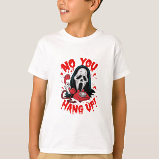 Camiseta a franquia _Gritar_ que segura um telefone vermelh