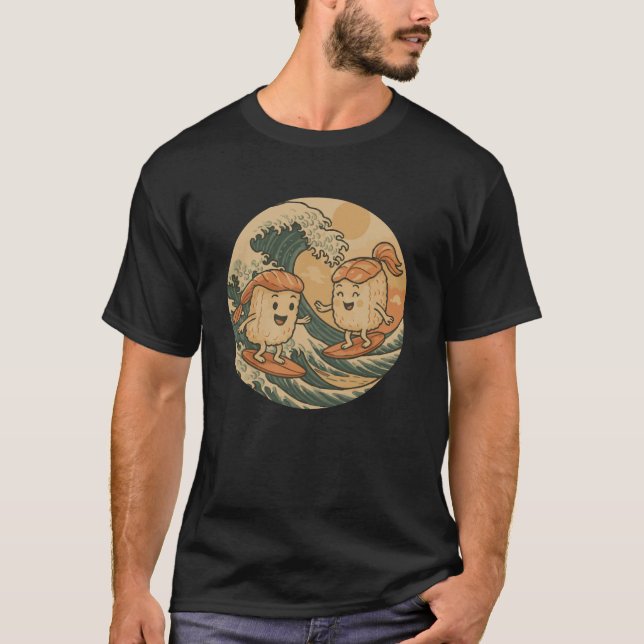 Camiseta A Funny Rice Sushi Catching Waves (Frente)