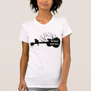 Camiseta a guitarra, meu coração vive aqui