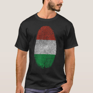 Camiseta A Impressão Digital De Bandeira Da Hungria Está