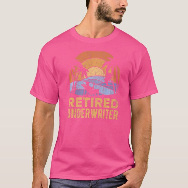Camiseta A Lenda Está Aposentada (Frente)