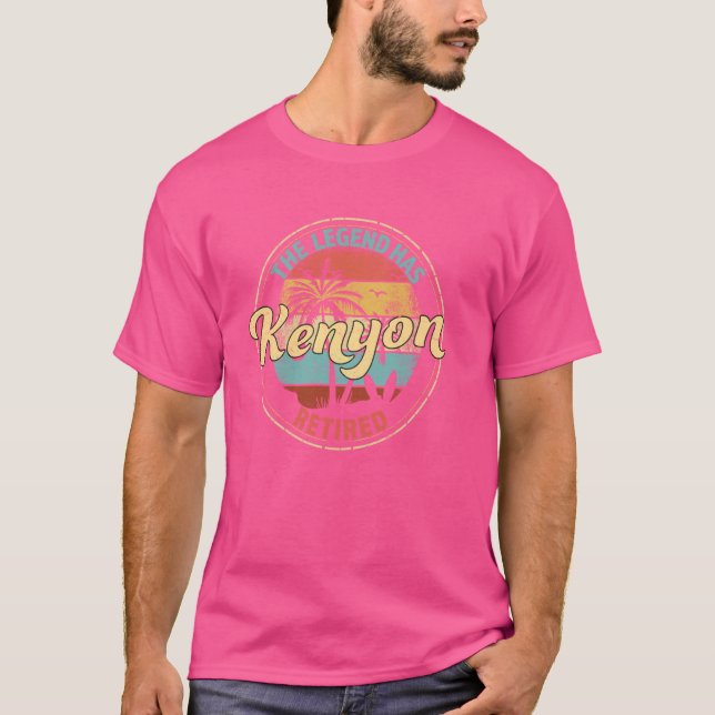 Camiseta A Lenda Kenyon Aposentou-Se Com A Reforma Personal (Frente)