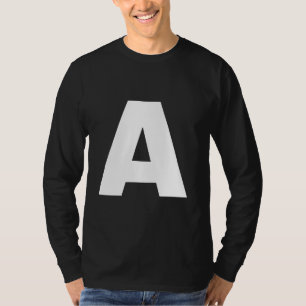 Camiseta A Letra A Maiúscula Texto Branco Simples Negrito