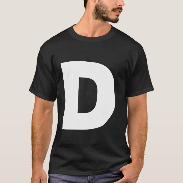 Camiseta A letra D maiúscula, branco simples, em negrito (Frente)