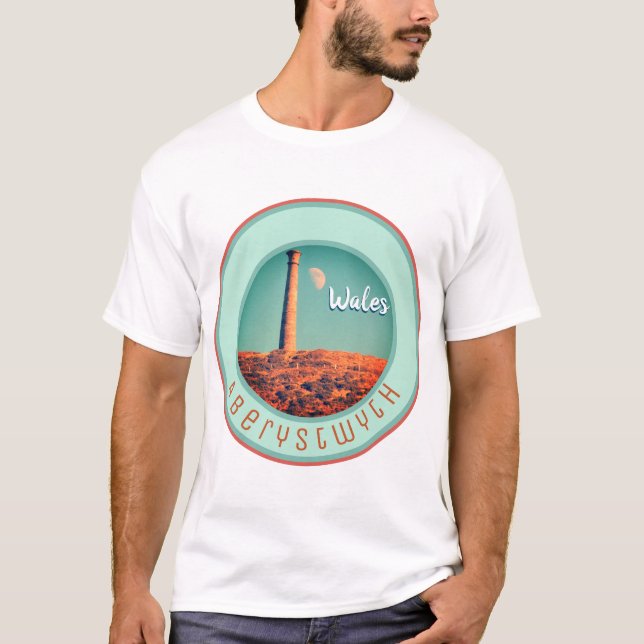 Camiseta A Lua e a Torre: Aberystwyth, País de Gales (Frente)