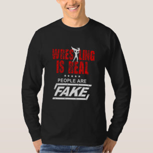 Camiseta A luta É Que Pessoas Reais São Falso Em Luta Contr