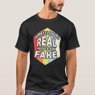 Camiseta A Luta Retroativa É Que Pessoas Reais São Falso Pl