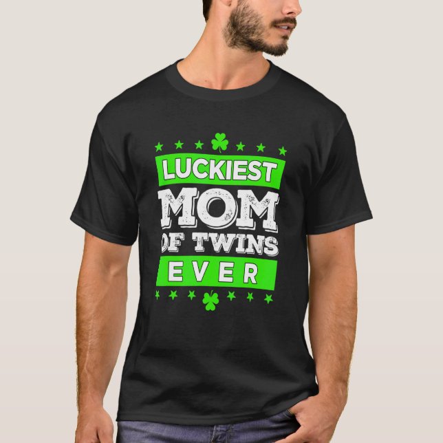 Camiseta A Mãe Mais Sortuda De Gêmeos Em Anunciação De Grav (Frente)