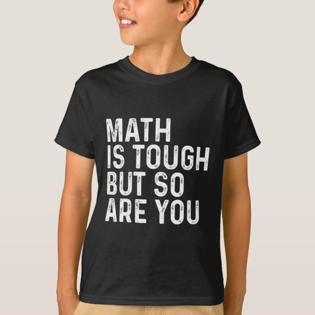 Camiseta A Matemática É Difícil Mas Você Também É Professor (Frente)