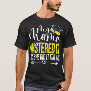 Camiseta A Minha Mãe Adormeceu-O E Fez-O Por Mim Engraçado 