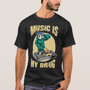 Camiseta A música é minha droga