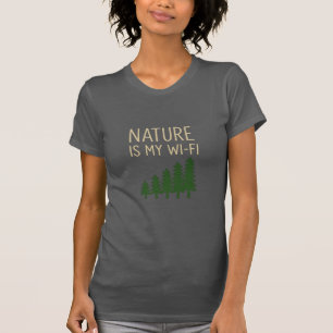 Camiseta A Natureza É Meu WiFi Feminino Premium