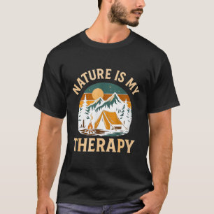 Camiseta A Natureza É Minha Terapia de Acampamento - Aventu