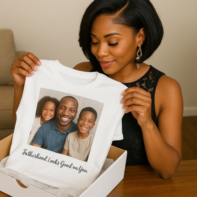 Camiseta A paternidade parece boa em sua foto (Criador carregado)