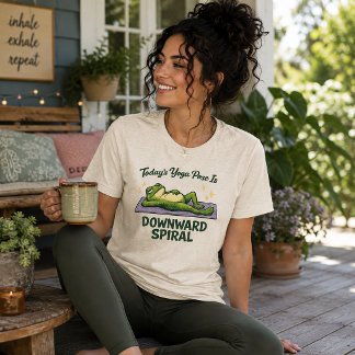 Camiseta A pose de Yoga de hoje é o Sapo Engraçado em Espir