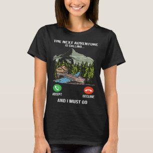Camiseta A Próxima Aventura Chama Hikers Camp Mountain