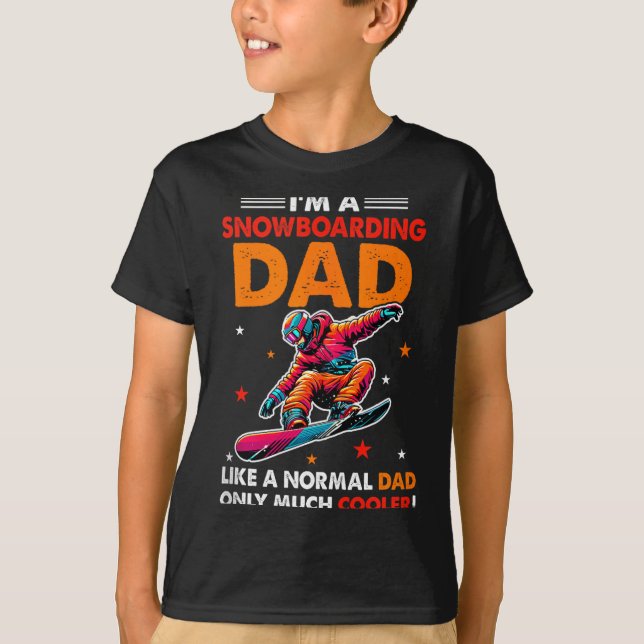 Camiseta A Snowboarding Dad Definition Much Cooler Funny Fa (Frente)