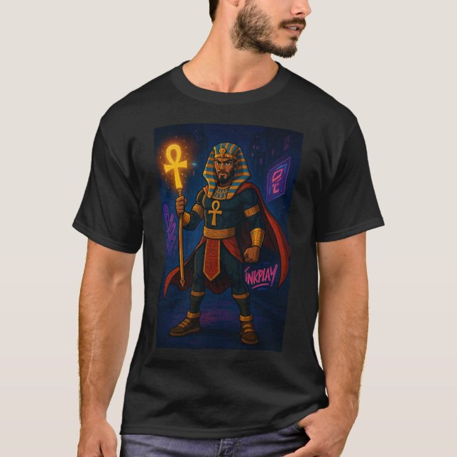 Camiseta A superhero with pharaonic features (Frente)
