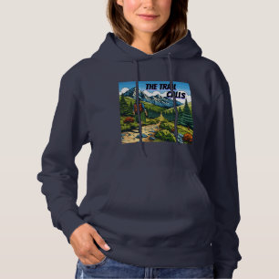 Camiseta A Trilha Chama Mulher Caminhando em uma Trilha