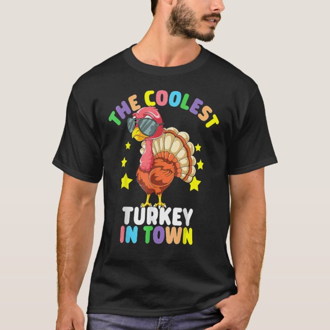 Camiseta A Turquia Mais Fria Da Cidade Feliz Garoto De Ação (Frente)