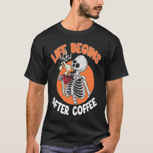Camiseta A Vida Começa Depois Do Café Crânio Das Mulheres P