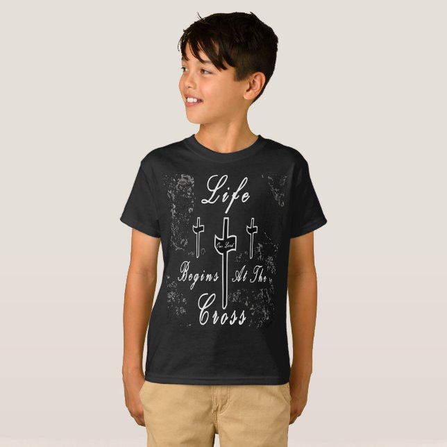 Camiseta A vida começa na cruz (Frente Completa)