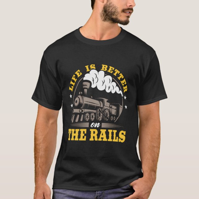 Camiseta A Vida Do Comboio De Passagem É Melhor No Rai (Frente)