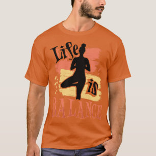 Camiseta A vida é Balança de Yoga Lover