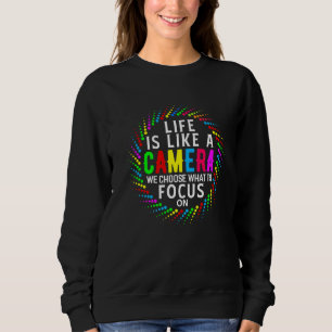 Camiseta A Vida É Como Uma Câmera Em Que Escolhemos O Que N
