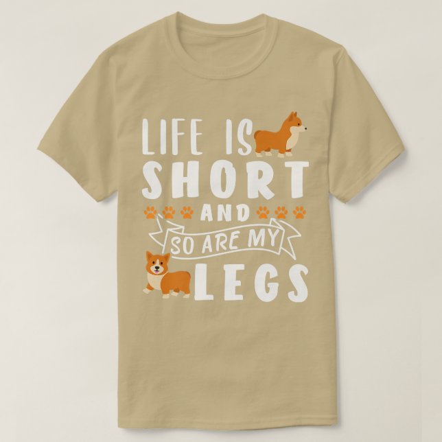 Camiseta A Vida É Curta E As Minhas Pernas Também. (Frente do Design)