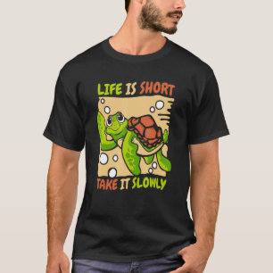 Camiseta A Vida É Curta Leva-A Lentamente Ao Cavalo Vermelh