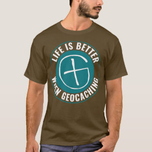 Camiseta A vida é melhor ao geocaching de uma engrenagem en