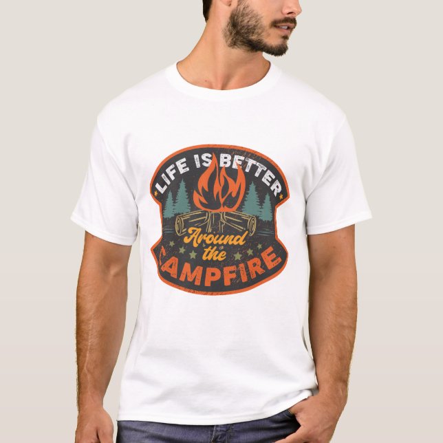 Camiseta A Vida É Melhor Ao Redor Do Fogo (Frente)