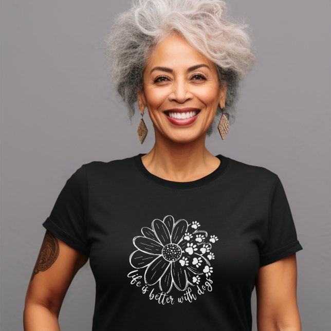 Camiseta A vida é melhor com cachorros (Life is better with dogs t-shirt)