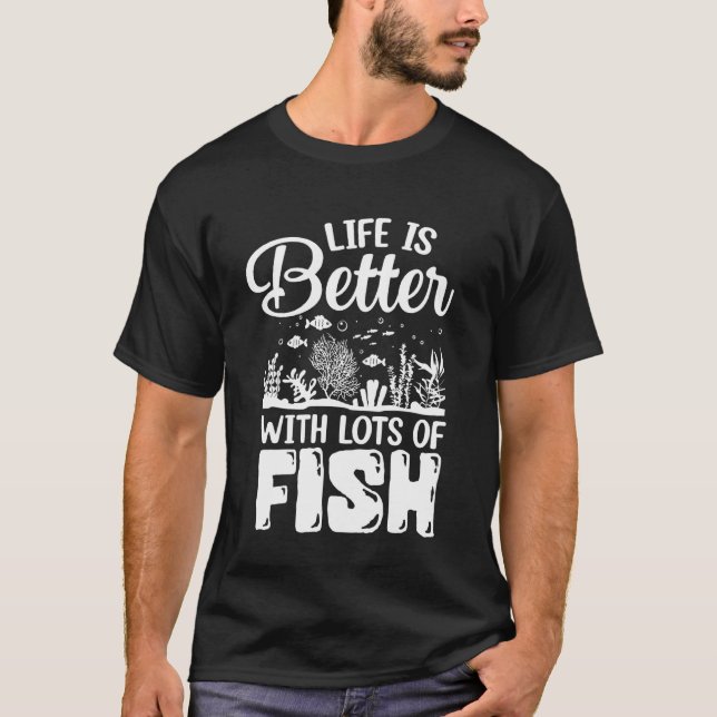 Camiseta A vida é melhor com muito peixe (Frente)