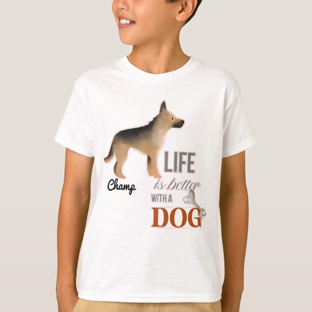 Camiseta "A vida é melhor com um cão", German shepherd Boy (Frente)