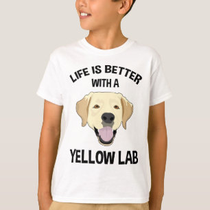 Camiseta A Vida É Melhor Com Um Laboratório Amarelo