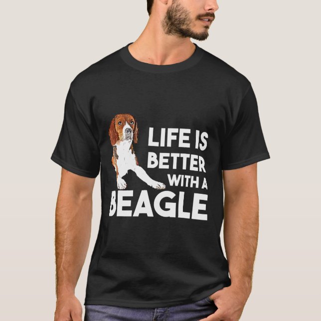 Camiseta A Vida É Melhor Com Uma Beagle Beagle (Frente)