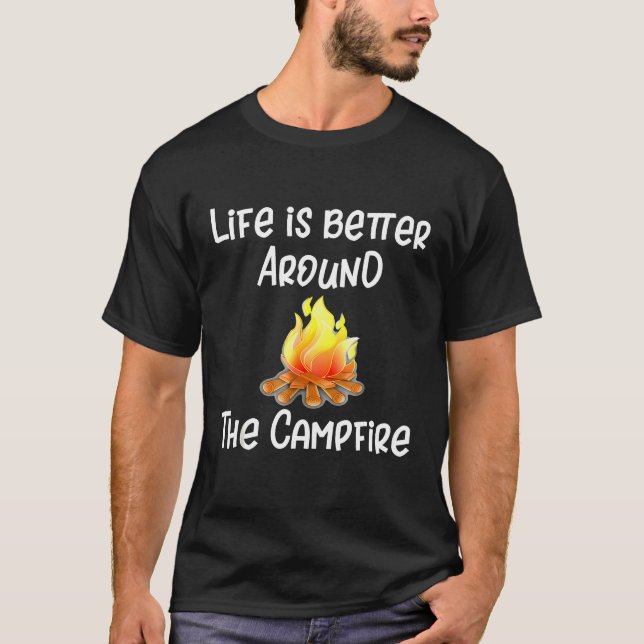 Camiseta A Vida É Melhor Em Torno Do Campo De Wanderlust De (Frente)