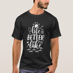 Camiseta A Vida É Melhor No Acampamento De Lago Pesca Barco