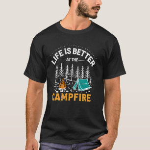 Camiseta A vida é Melhor Perto da Fogueira Família de Acamp