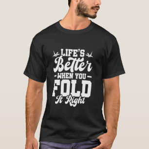 Camiseta A Vida é Melhor Quando Você Dobra Certo - Folhas d