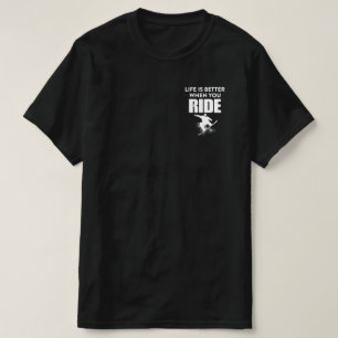 Camiseta A vida é melhor quando você viaja com o Snowboar