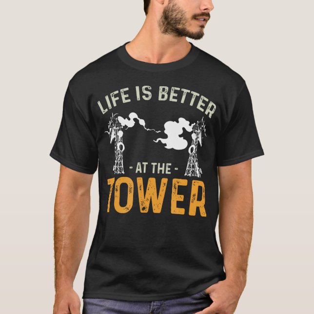 Camiseta A Vida é Melhor Torre de Subida Engraçada para uma (Frente)