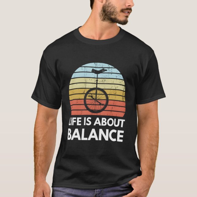 Camiseta A Vida É Tudo Sobre Equilíbrio Da Unicamp Engraçad (Frente)